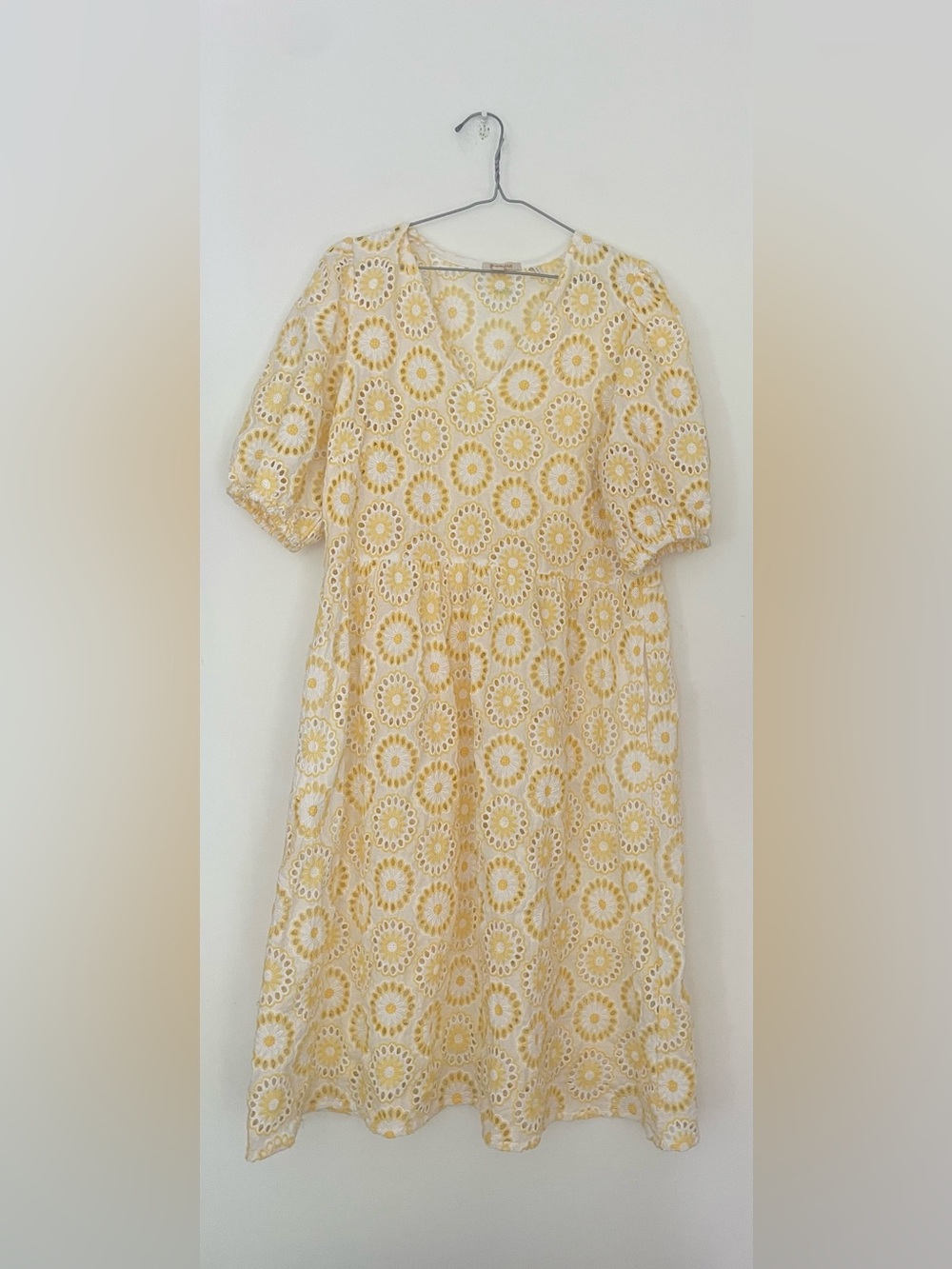 Barbour White Yellow Eyelet Embroidered Midi Dress Floral Cottagecore Boho US 8 - Picture 9 of 13